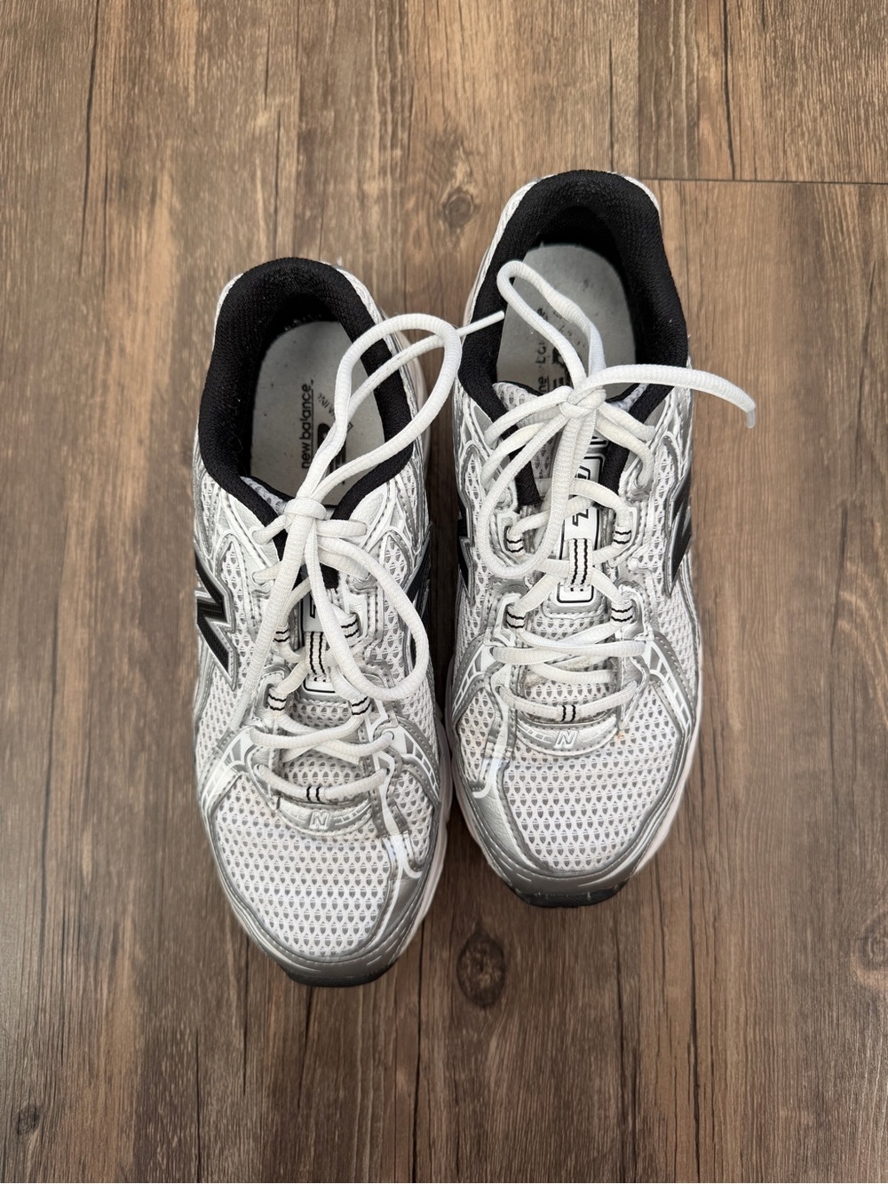 New Balance 740s - Picture 2 of 6